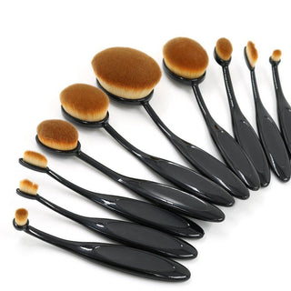 Gadgets d'Eve beauté ENSEMBLE BROSSE OVALE NOIRE DE 10 PIÈCES